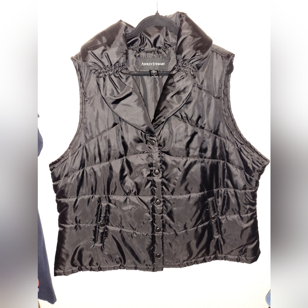 Lightweight Ashley Stewart puffer Vest 4X